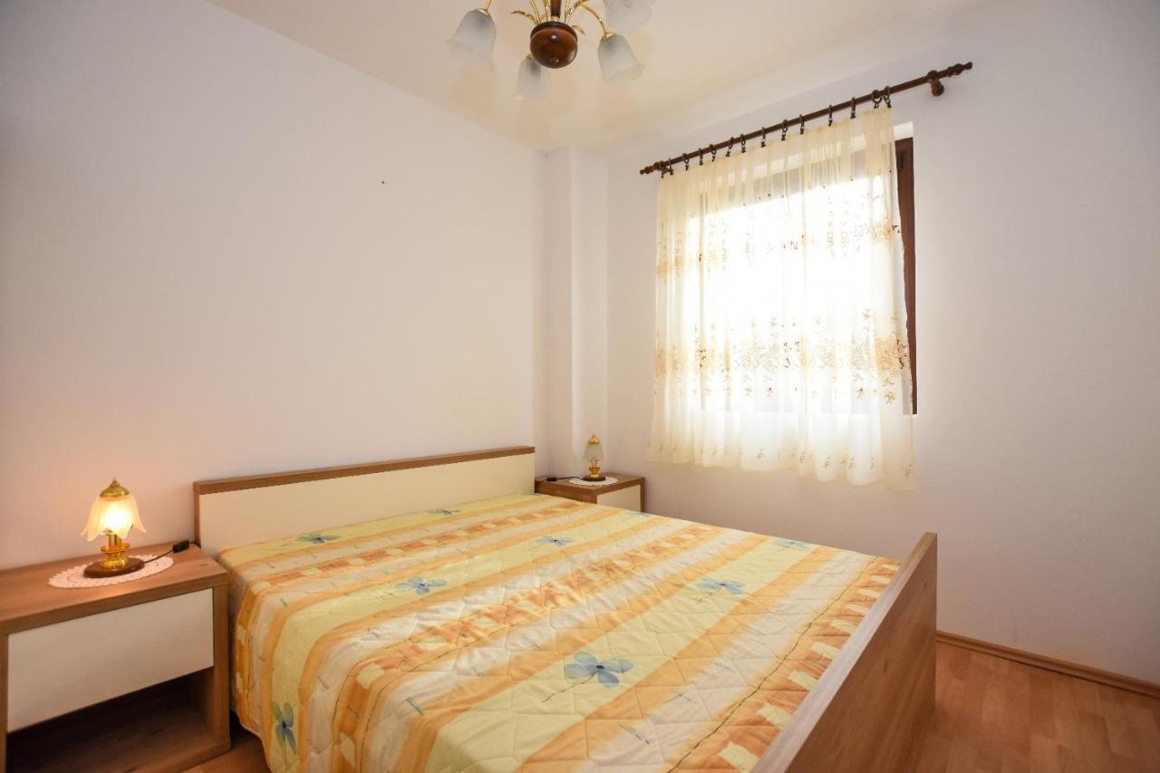 Apartments Luce - Family Friendly & Parking Pag Town Zewnętrze zdjęcie
