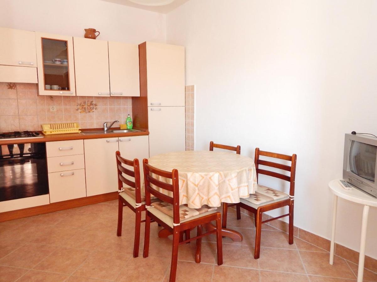 Apartments Luce - Family Friendly & Parking Pag Town Zewnętrze zdjęcie