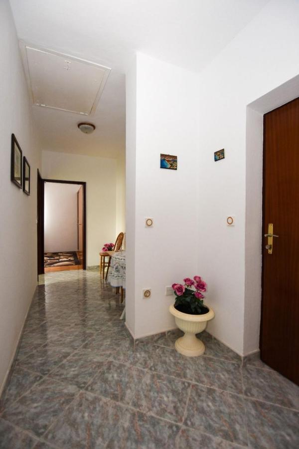 Apartments Luce - Family Friendly & Parking Pag Town Zewnętrze zdjęcie