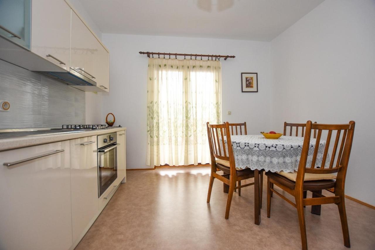 Apartments Luce - Family Friendly & Parking Pag Town Zewnętrze zdjęcie
