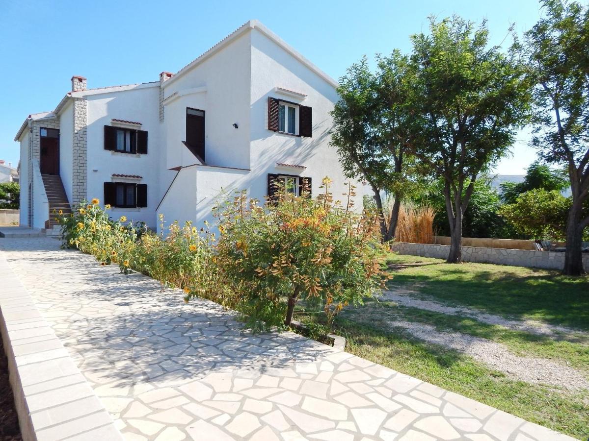 Apartments Luce - Family Friendly & Parking Pag Town Zewnętrze zdjęcie