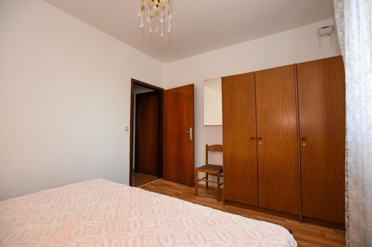 Apartments Luce - Family Friendly & Parking Pag Town Zewnętrze zdjęcie