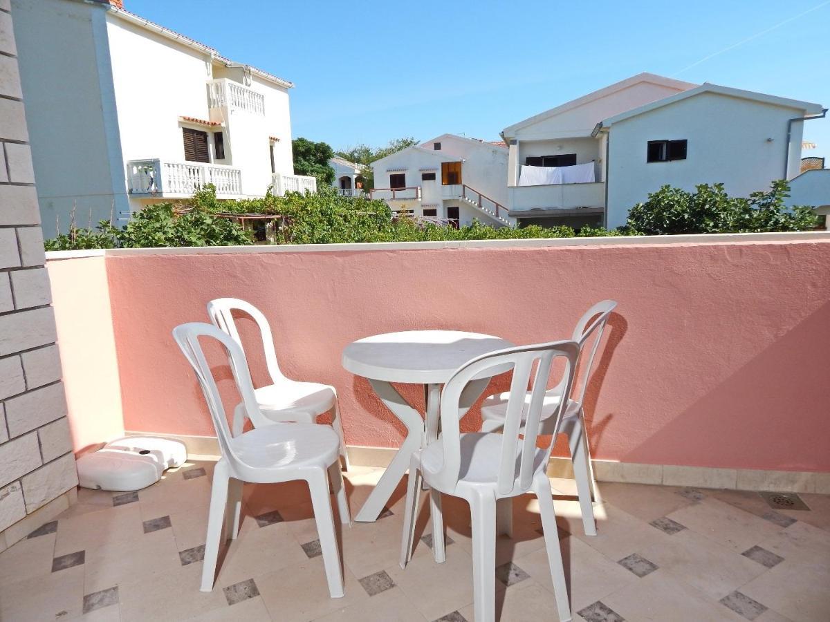 Apartments Luce - Family Friendly & Parking Pag Town Zewnętrze zdjęcie