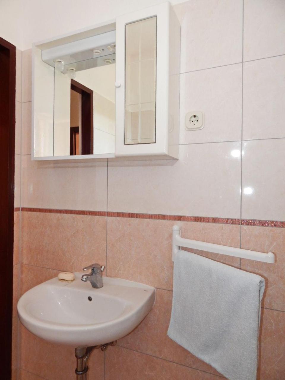 Apartments Luce - Family Friendly & Parking Pag Town Zewnętrze zdjęcie